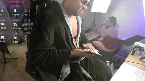 Smoothj2011 online show from 09/28/25, 07:47