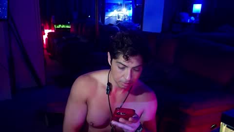 Snapshot of smoothjocknubie chatting on 10/31/25, 08:59 Myke Jackin online show from 10/31/25, 08:59