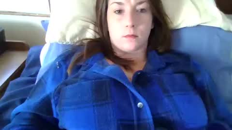 Snapshot of smoothmove1215 chatting on 10/22/25, 05:24 smoothmove1215 online show from 10/22/25, 05:24