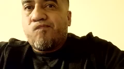 Snapshot of smoothstrik3r chatting on 11/22/25, 07:07 smoothstrik3r online show from 11/22/25, 07:07