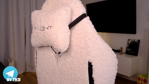 Snapshot of smthwrong chatting on 01/09/25, 03:36 smthwrong online show from 01/09/25, 03:36