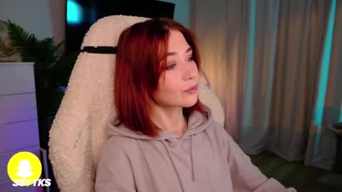 Snapshot of smthwrong chatting on 10/01/25, 11:22 smthwrong online show from 10/01/25, 11:22