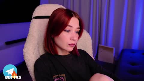 Snapshot of smthwrong chatting on 10/09/25, 01:03 smthwrong online show from 10/09/25, 01:03