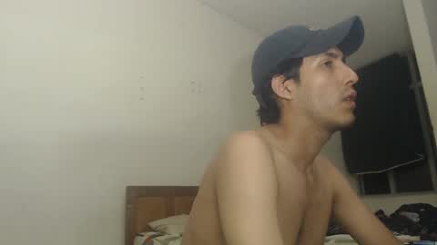 Snapshot of snackontime19 chatting on 09/13/25, 06:57 snackontime19 online show from 09/13/25, 06:57