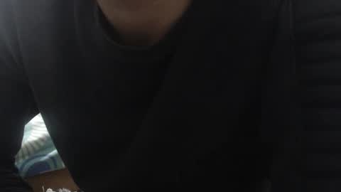 Snapshot of snackontime19 chatting on 11/10/25, 01:15 snackontime19 online show from 11/10/25, 01:15