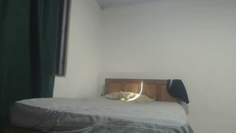 Snapshot of snackontime19 chatting on 11/29/25, 05:54 snackontime19 online show from 11/29/25, 05:54