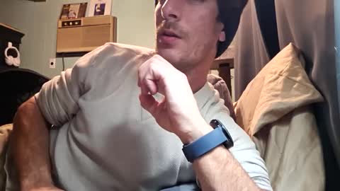 Snackyyyy online show from 04/14/26, 12:49