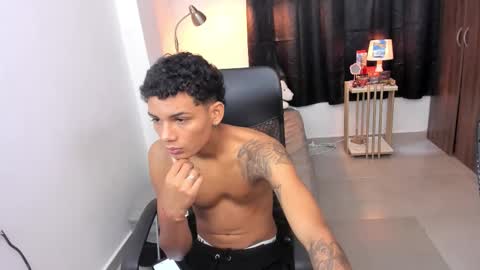 Snapshot of snak_master1 chatting on 11/03/25, 04:41 snak_master1 online show from 11/03/25, 04:41