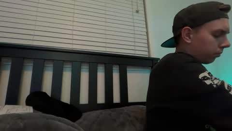 Snapshot of snapbacksandtattoos420 chatting on 05/29/26, 11:19 snapbacksandtattoos420 online show from 05/29/26, 11:19