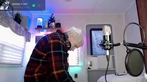 Viiscount  Snarfle Von Snarfenberg online show from 03/06/25, 05:54