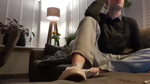 sneakerboy444 online show from 02/21/25, 08:16