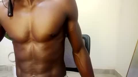 Snapshot of sneaky_link2 chatting on 02/06/26, 02:05 papi online show from 02/06/26, 02:05