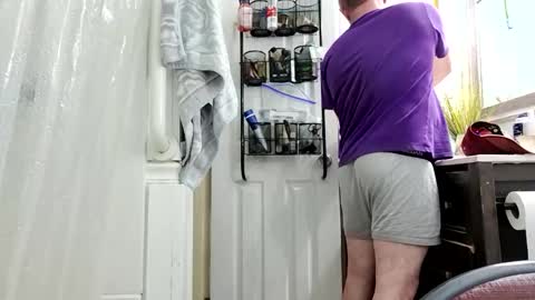 sneakypeteyo1 online show from 04/06/26, 03:15