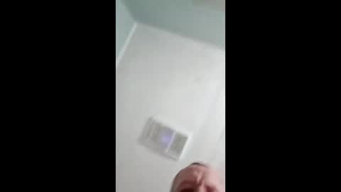 sneakypeteyo1 online show from 04/16/26, 04:35