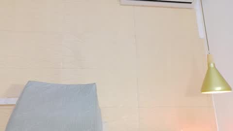 Snapshot of sneakyy_fantasy chatting on 03/12/25, 04:30 Hellen  online show from 03/12/25, 04:30