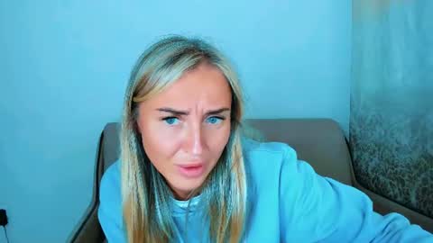 Snapshot of snezanablond chatting on 06/17/26, 02:07 Sneja online show from 06/17/26, 02:07