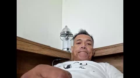 snickyjoe170 online show from 05/18/26, 05:35