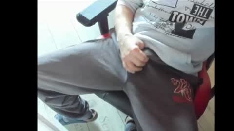 Snapshot of snip1977 chatting on 03/06/25, 08:41 snip1977 online show from 03/06/25, 08:41