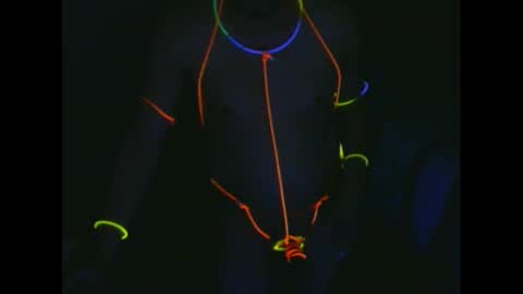 Snapshot of snizniz chatting on 12/16/24, 11:44 snizniz online show from 12/16/24, 11:44