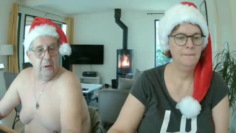 Snoeske and Woodwurm online show from 12/24/24, 02:22