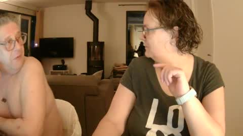 Snoeske and Woodwurm online show from 02/09/25, 05:11