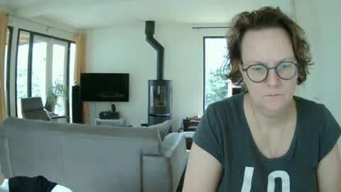 Snoeske and Woodwurm online show from 02/11/25, 09:53