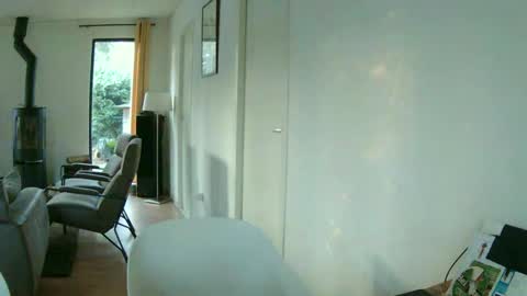 Snoeske and Woodwurm online show from 03/06/25, 05:00
