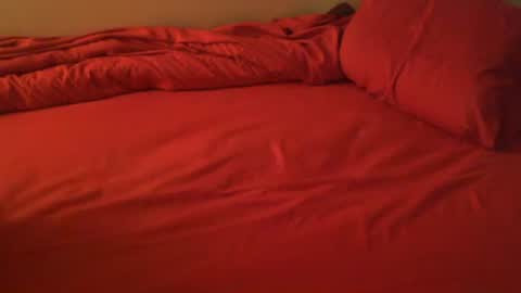 Snapshot of snoro111 chatting on 11/23/25, 02:44 snoro111 online show from 11/23/25, 02:44