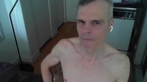 Snapshot of snoro111 chatting on 02/04/26, 08:03 snoro111 online show from 02/04/26, 08:03