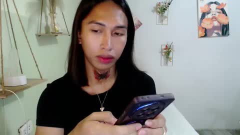 snow_2000 online show from 04/05/26, 05:04