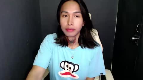 snow_2000 online show from 04/17/26, 01:52