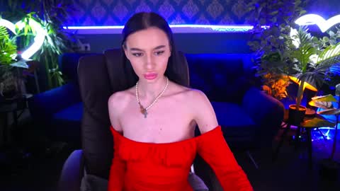 snow_whiteeex online show from 01/11/25, 02:04