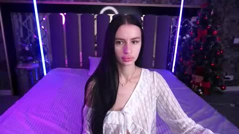 snow_whiteeex online show from 01/10/26, 06:37