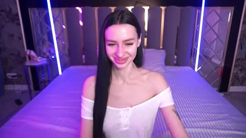 snow_whiteeex online show from 03/07/26, 06:43