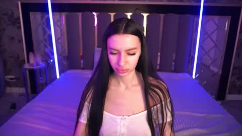 snow_whiteeex online show from 03/08/26, 06:39