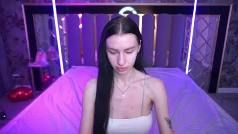 snow_whiteeex online show from 04/09/26, 06:13