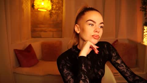 Hanna online show from 02/21/25, 09:34