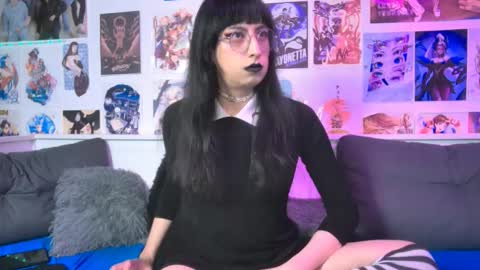 Snow and Bubble online show from 10/28/25, 04:09