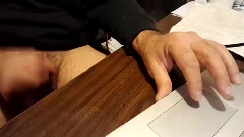 Snapshot of snowboarder699 chatting on 10/27/25, 09:30 watchmecum online show from 10/27/25, 09:30