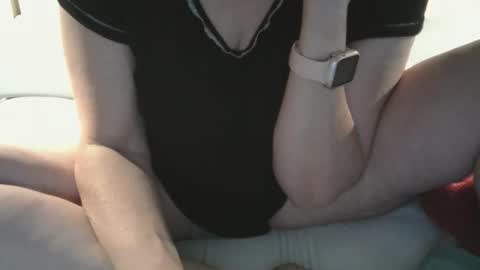 Snapshot of snowdrop2785 chatting on 03/15/26, 01:50 Snow online show from 03/15/26, 01:50