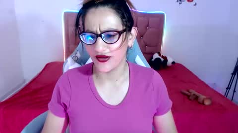 snowhot_69 online show from 06/01/26, 09:33