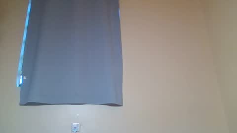 Snowie eyes online show from 11/06/25, 12:50