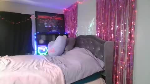 Snowie Rose online show from 04/07/26, 12:11