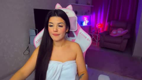 snowingwinter online show from 11/25/25, 11:05