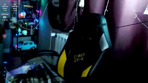 Snapshot of so_cute777 chatting on 10/25/25, 06:46 so cute777 online show from 10/25/25, 06:46