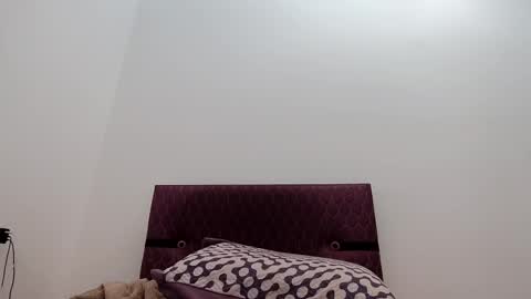 Snapshot of so_love_it chatting on 12/23/24, 08:33 so_love_it online show from 12/23/24, 08:33