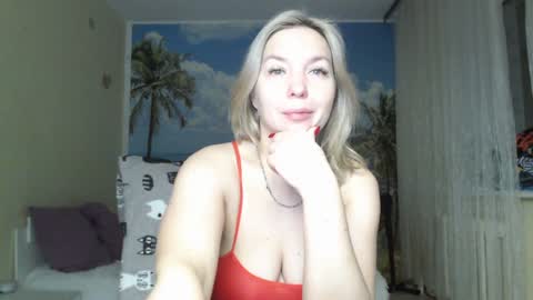 Masha online show from 12/31/24, 04:16