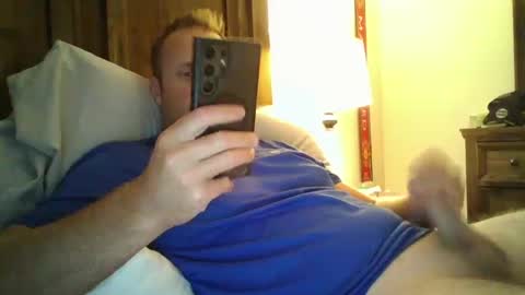 Snapshot of socal6969977 chatting on 10/20/25, 12:44 socal6969977 online show from 10/20/25, 12:44