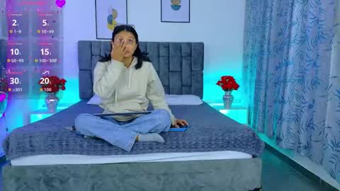 SOFFI AND CHISTOPHER online show from 04/29/26, 12:09
