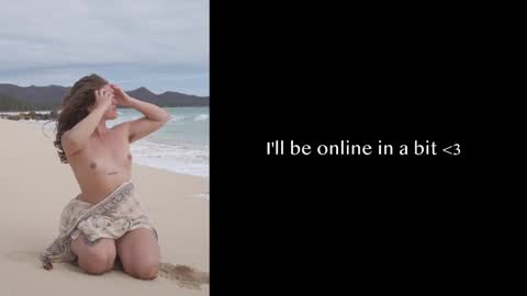 Julia    online show from 10/08/25, 06:16